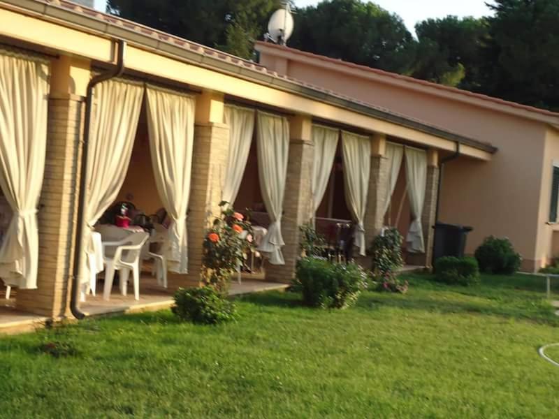 La Tenuta Del Passero Le Ferriere Exteriör bild